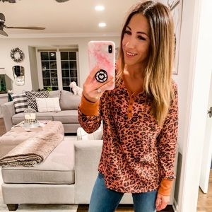 Leopard Henley